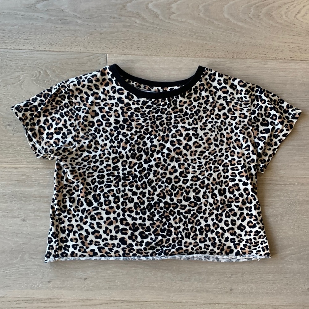 Girls animal print t shirt, size medium